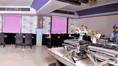 Hotel Corporate Suites in Noida, IN